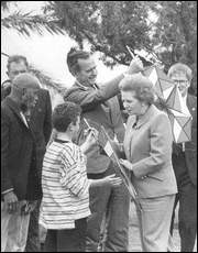Bush and Thatcher visit 1990
