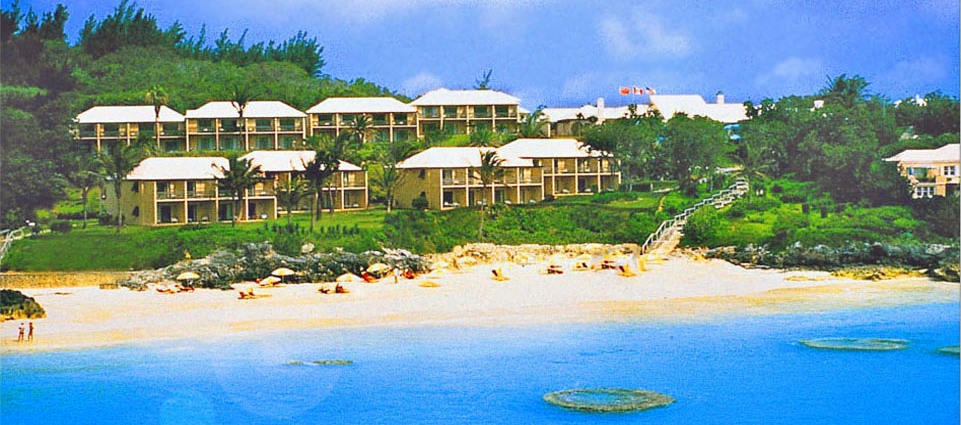 Coco Reef beach and hotel