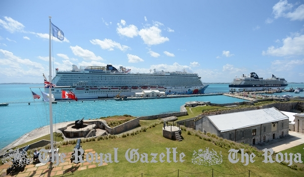 Norwegian Breakaway in Bermuda May 15, 2013