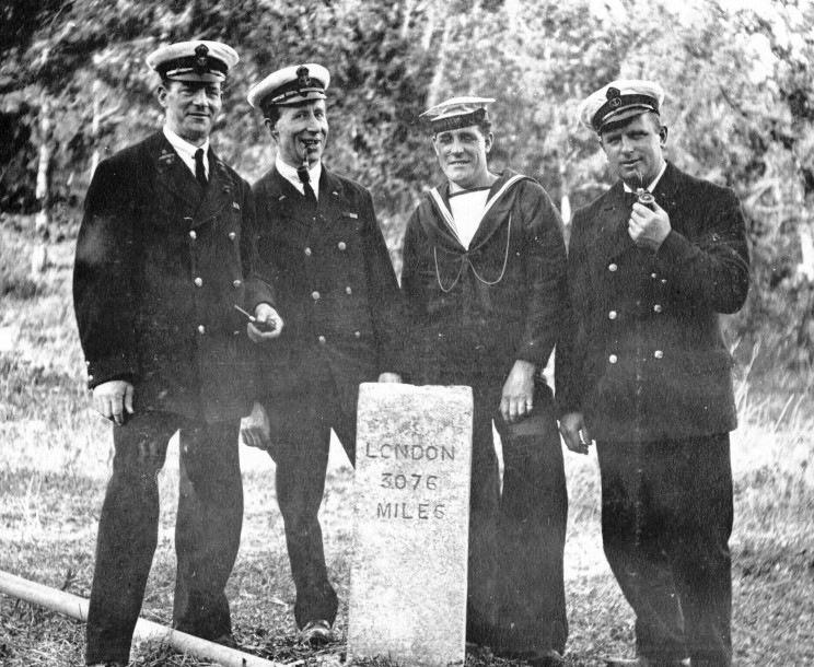 RN personnel Admiralty House Bermuda 1917